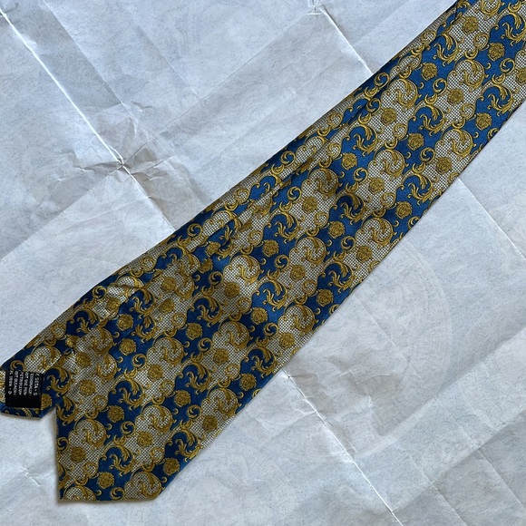 Gianni Versace Baroque Medusa Head Silk Tie metallic Sheen - Picture 6 of 9